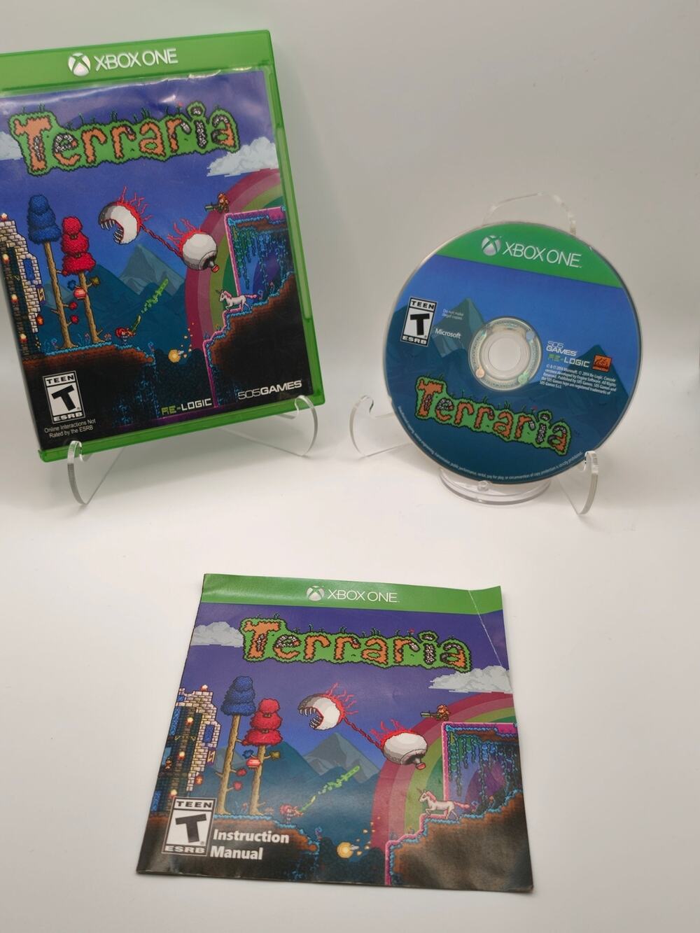 Terraria Xbox One CIB Complete W/ Manual Tested